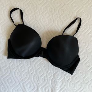 Victoria’s Secret Bombshell Double Push-up Front Closure Bra 32B
